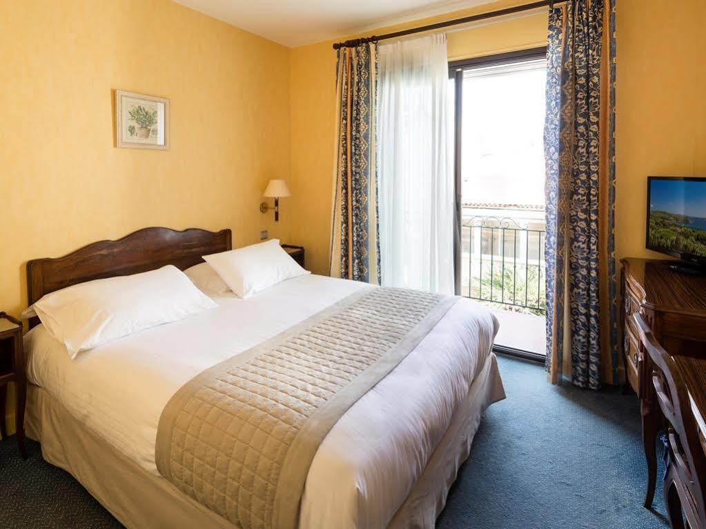 Hotel Provencal Hyeres Exterior photo