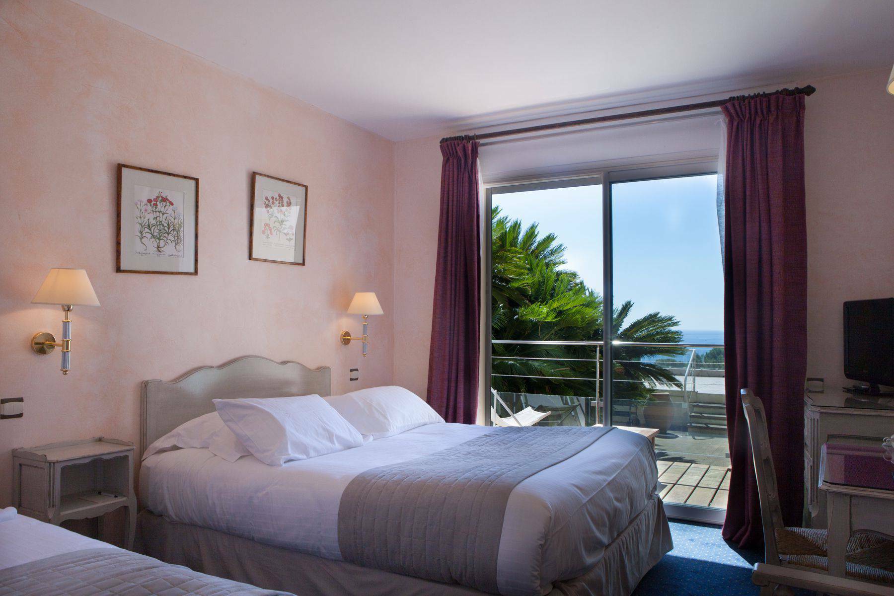 Hotel Provencal Hyeres Exterior photo